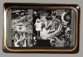 Hollóházi Szász Endre által tervezett mintával díszített bonbonier. Matricás, jelzett, kis kopással,...