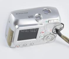 Olympus Camedia C-370 fényképezőgép, tokban