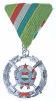 1979. "Fegyverbarátságért Érdemérem" ezüst fokozata, zománcozott, ezüstözött kitüntetés mellszalagon T:UNC Hungary 1979. "Medal for Weapon Friendship" Silver Grade enamelled, silver plated decoration with ribbon C:UNC NMK 718