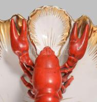 Fischer &amp; Mieg Pirkenhammer homár figurás kínáló. Jelzett, kopással, egy helyen kis repedésv...