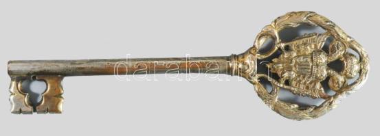 Kamaráskulcs, Mária Terézia (1740-80) és II. József (1780-90), "csillag" jellel a kulcstol...