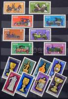 Magyar gyűjtemény a 70-es évekből sorokkal, blokkokkal, kisívekkel, A/4 és 1 közepes berakóban