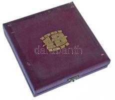 1971. "Székesfehérvár 1961-1971" egyoldalas, öntött bronz emlékérem az 5. Hadsereg-parancs...