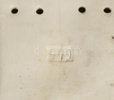 cca 1880 Kaiser Jubiäum - Ferenc József és Erzsébet királynét ábrázoló porcelán emlék. Biszkvit, kéz...