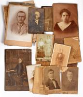 cca 1865-1900 Vegyes keményhátú fotó tétel, különböző műtermekből, külföldi is, sok sérüléssel, 10,5×65 és 16,5×10,5 cm