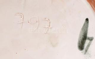 Györgyey Zsuzsa: Retró gyümölcsös tányér. Jelzés nélkül, kis mázhibával, 20x19 cm