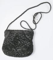 Fekete női gyöngyfűzott táska, 15x18 cm