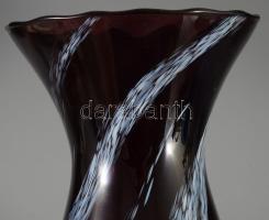 Német anyagában színezett lila váza, jelzett, hibátlan, m: 26,5 cm