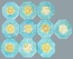 Zsolnay épületkerámia 10 db virágos, rombusz csempe ca 1900. mázas, kisebb kopásokkal, jó állapotban...