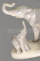 Gránit elefánt a kicsinyével, jelzett, hibátlan, m: 13,5 cm