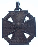 1916. "Károly-csapatkereszt" Zn kitüntetés mellszalag nélkül, peremén "W8A" gyártói jelzéssel T:VF Hungary 1916. "Charles Troop Cross" Zn decoration without ribbon, with "W8A" makers mark on the edge C:VF NMK 295