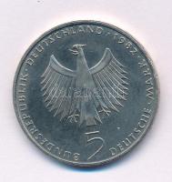 Német Szövetségi Köztársaság 1982F 5M Cu-Ni "Az ENSZ Természetvédelmi Konferenciájának 10. évfordulója" T:AU,XF FRG 1982F 5 Mark Cu-Ni "10th anniversary of U.N. Environmental Conference" C:AU,XF Krause KM#157
