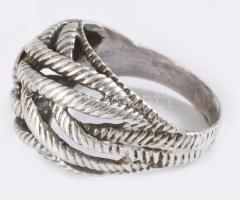 Ezüst (Ag) gyűrű, jelzett, behozatali fémjel, m: 54, 4,7g