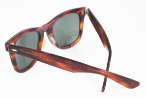 Ray Ban napszemüveg, tokban