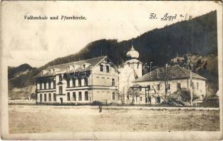 St. Aegyd am Neuwalde, Volksschule und Pfarrkirche / school, church. photo (EK)