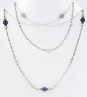 Ezüst (Ag) nyaklánc, lapis lazuli szemekkel, jelzett, 835 ezrelékes, h: 80 cm, bruttó 23g