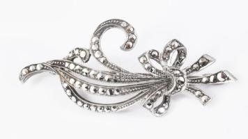 Ezüst (ag) bross, markazitokkal, jelzett, h: 5,5 cm, bruttó 7,8g