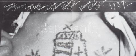 Pócs Péter (1950-): Magyarországi tetoválásak, 1987, kiállítási plakát, ofszet, papír, grafika: Pócs...