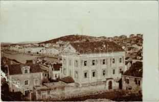 Mali Losinj, Lussinpiccolo; general view. B. Lergetporer photo (gyűrődés / crease)