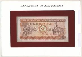 Mozambik 1980. 50M "AE 7203529" "Banknotes of all Nations" bankjegyes borítékban, bélyegzés levágva T:UNC Mozambique 1980. 50 Meticais "AE 7203529" in "Banknotes of all Nations" banknote envelope, stamping cut off C:UNC Krause P#142