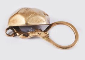 Arany (Au) fülbevaló, jelzett, 14k, sérült, 0,47g