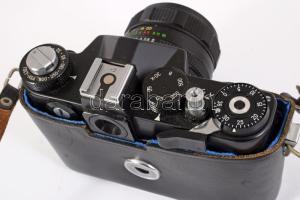 cca 1980-1990 Zenit 12XP fényképezőgép, tokban,