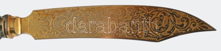 Ezüst (Ag) nyelű 12 személyes kés garnitúra, jelzett, h: 18 cm