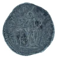 Római Birodalom 220-221 / Iulia Maesa / Róma / Denarius Ag (2,44g) T:VF
Roman Empire 220-221 / Juli...
