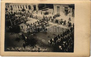 1919 Szeged, Feith Ignácz és Grasz János üzlete, az Antant francia gyarmati (szenegáli) katonáinak f...