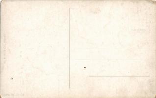 Art Nouveau lady. W.R.B. &amp; Co. Serie Nr. 22-78. s: Eisen Schaupp (kopott sarkak / worn corne...