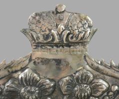 Ezüst (Ag) hanukia a kőtáblákat tartó oroszlánok ábrázolásával, samesszel. 1894, Orosz Birodalom, IP...