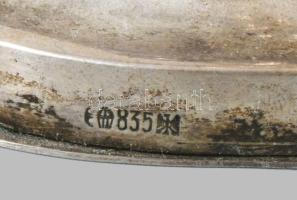 Ezüst (Ag) ötágú gyertyatartó. Jelzett, 1888 utáni német hold korona fémjel, 835 ezrelékes ezüst, al...