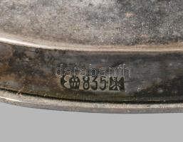 Ezüst (Ag) ötágú gyertyatartó. Jelzett, 1888 utáni német hold korona fémjel, 835 ezrelékes ezüst, al...