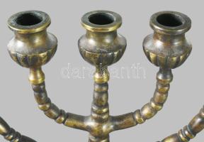 Nagyméretű bronz menóra. Orosz, cca 19. sz. közepe, 30x38 cm /// Large bronze menorah. Russian, circ...