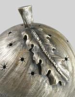 Ezüst (Ag) makk alakos besamin tartó. cca 1890, Orosz Birodalom, jelzett, m: 12 cm, 100g /// Silver ...