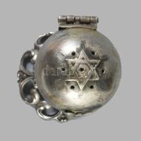 Ezüst (Ag) psumin tartó. Jelzett, 1891, m: 7,5 cm, 62g