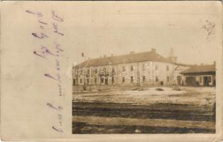 1917 Sokal, Magistratsgebäude. Verlag der k.u.k. Feldbuchhandlungen des 4. AK. (Qu.-Abt.) Feldpost 3...