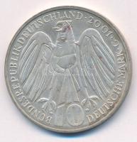 Németország 2001G 10M Ag "50 éves az Alkotmánybíróság" T:UNC,AU
Germany 2001G 10 Mark Ag ...