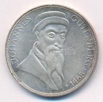 Német Szövetségi Köztársaság 1968G 5M Ag "Gutenberg János halálának 500. évfordulója" T:UN...