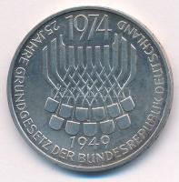 Német Szövetségi Köztársaság 1974F 5M Ag "25 éves a Szövetségi Köztársaság Alkotmánya" T:U...