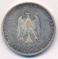 Német Szövetségi Köztársaság 1977G 5M Ag "Heinrich von Kleist" T:UNC,AU patina
German Fed...