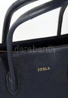 Furla női bőr oldaltáska, 27x36 cm