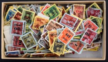 1945-1946 1.000 db Kisegítő és Betűs (szöveges) bélyeg, kis dobozban