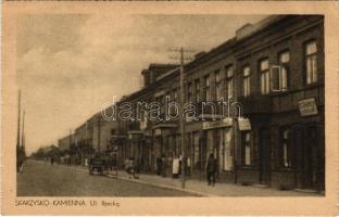 Skarzysko-Kamienna, Ul. Ilzecka / street view, shops (EK)
