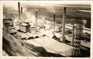 1929 Belcsény, Beocsin, Beocin; Cementgyár, víztorony / Beocsiner Cement Fabrik / cement factory, wa...