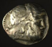 Kelták Kr. e. II. század k. Tetradrachma Ag (13,92g) T:VF bevágással, tisztított Celts ~2nd century BC Tetradrachma Ag "Zeus head right / Horseman right" (13,92g) C:VF with cut, cleaned