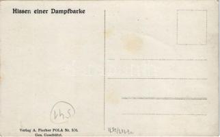 Osztrák-magyar gőzbárka vízbe eresztése egy csata hajóról / Hissen einer Dampfbarke. A. Fischer Pola...