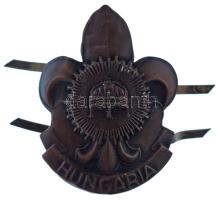 1930 k. "Hungária" bronz cserkész sapkajelvény (45x35mm) T:XF
Hungary cca 1930. "Hun...
