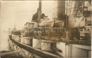 Pola, Pula; K.u.K. Kriegsmarine Seitentürme eines modernen Schlachtschiffes. A. Fischer Pola Nr. 545...