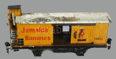 cca 1935 Marklin 19921 Jamaica Bananes modell kocsi, kerekek nélkül, h: 24 cm /// c. 1935 Märklin 19...